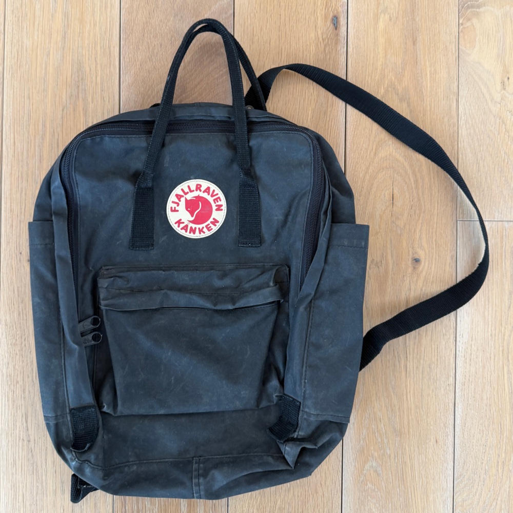 Fjallraven Kanken black Backpack